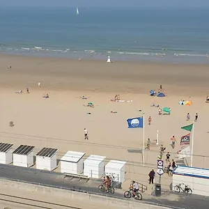 Raversijde With Seaview Ostende